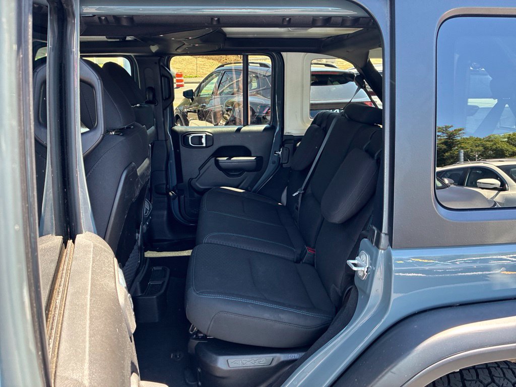 Used 2024 Jeep Wrangler Unlimited Rubicon 4xe AWD/4WD image 19