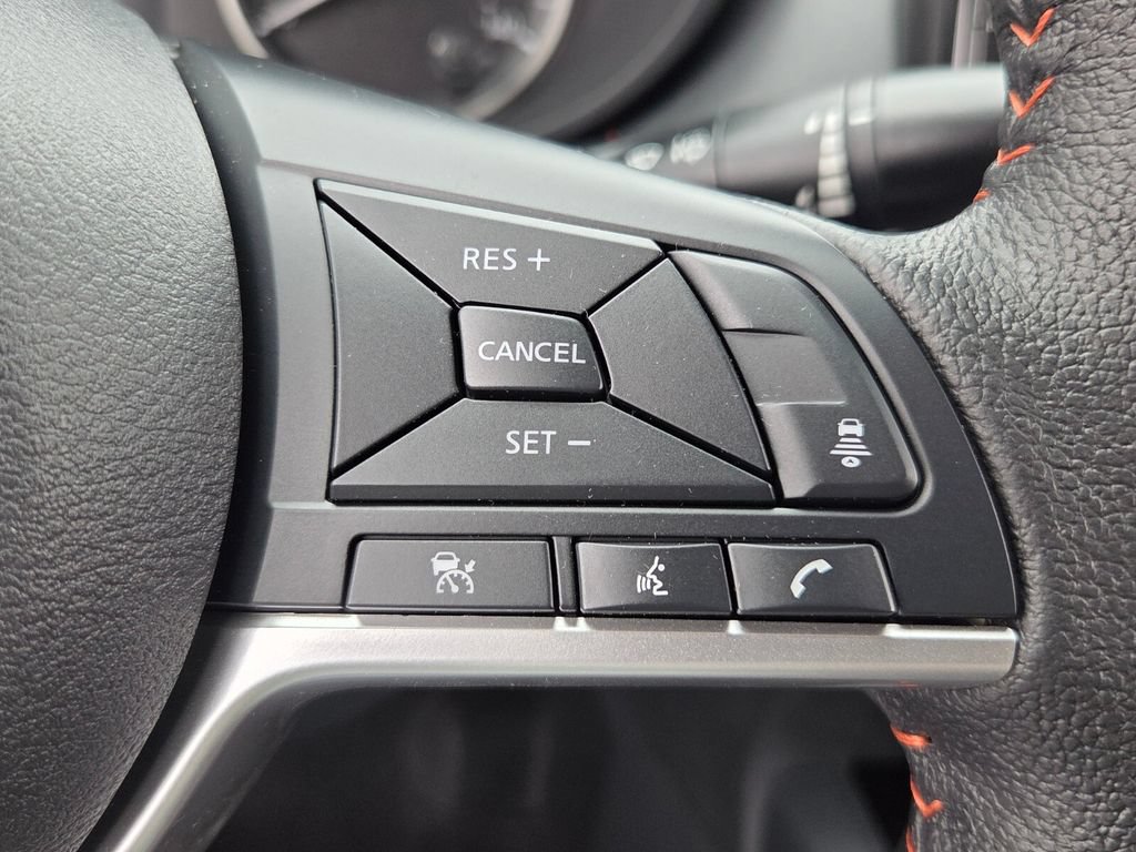 New 2025 Nissan Versa SR w/ Trunk Package FWD image 23