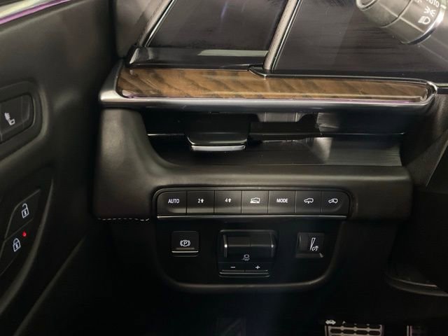 Certified 2023 Cadillac Escalade Sport Platinum w/ LPO, ONYX Package image 23