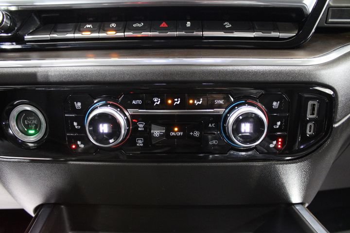 Used 2023 GMC Sierra 1500 SLT w/ SLT Premium Package AWD/4WD image 36
