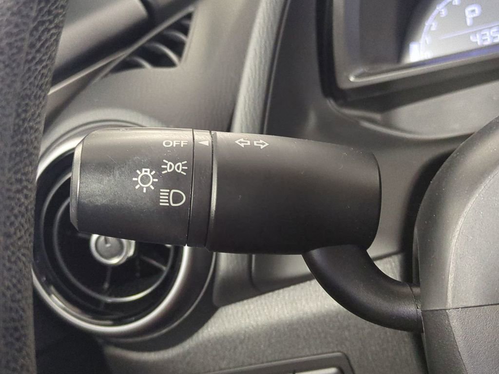 Used 2019 MAZDA CX-3 Sport image 28