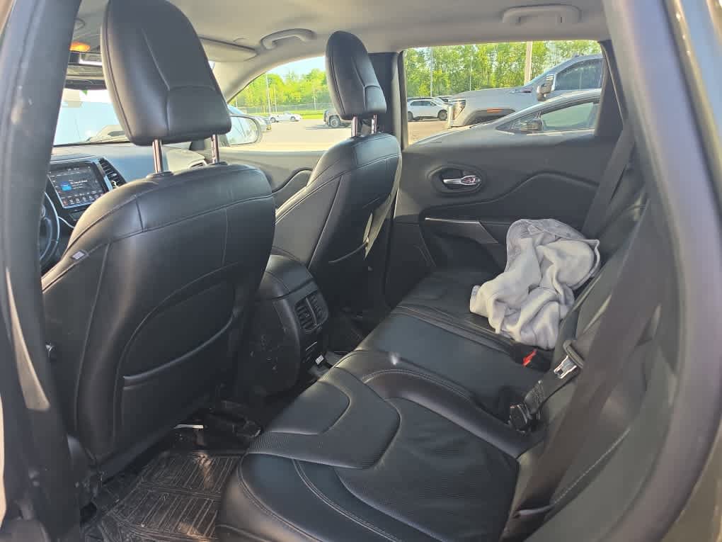 Used 2020 Jeep Cherokee Limited AWD/4WD image 8