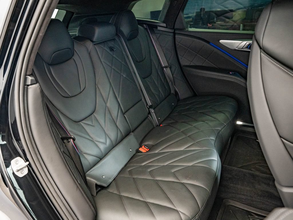 Used 2024 BMW XM AWD/4WD image 44