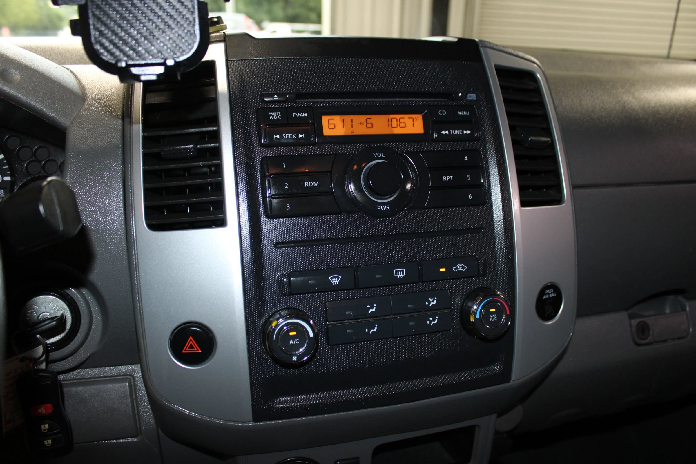 Used 2012 Nissan Frontier SV RWD image 16