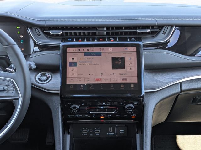 Used 2022 Jeep Grand Cherokee Limited 4xe image 20