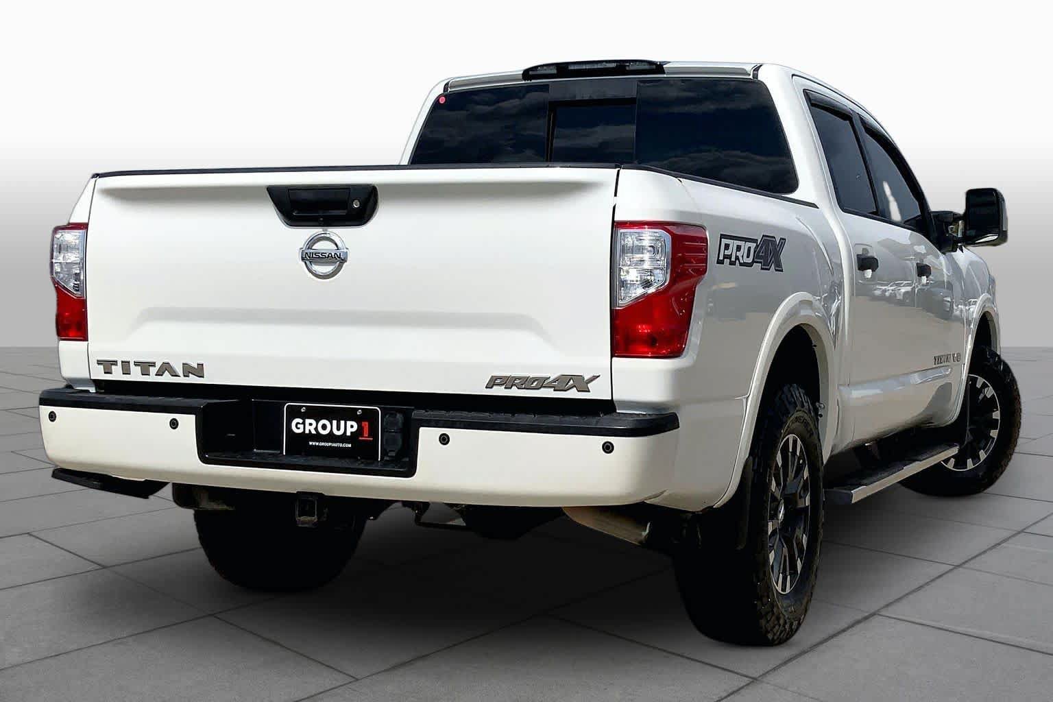 Used 2019 Nissan Titan PRO-4X w/ Pro-4x Convenience Package AWD/4WD image 13