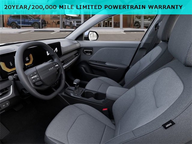 New 2025 Kia K4 LX image 17