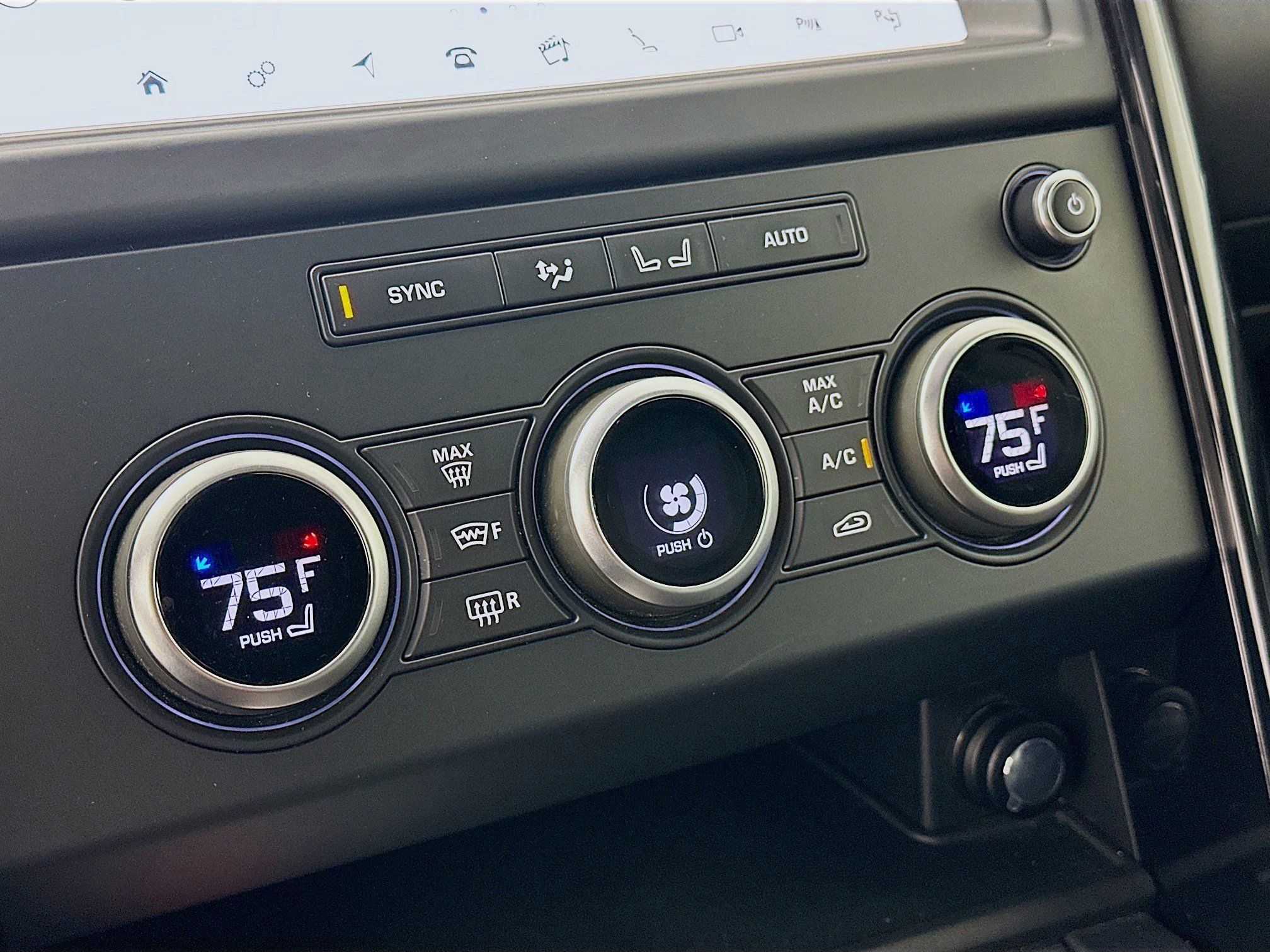 Used 2020 Land Rover Discovery SE image 26