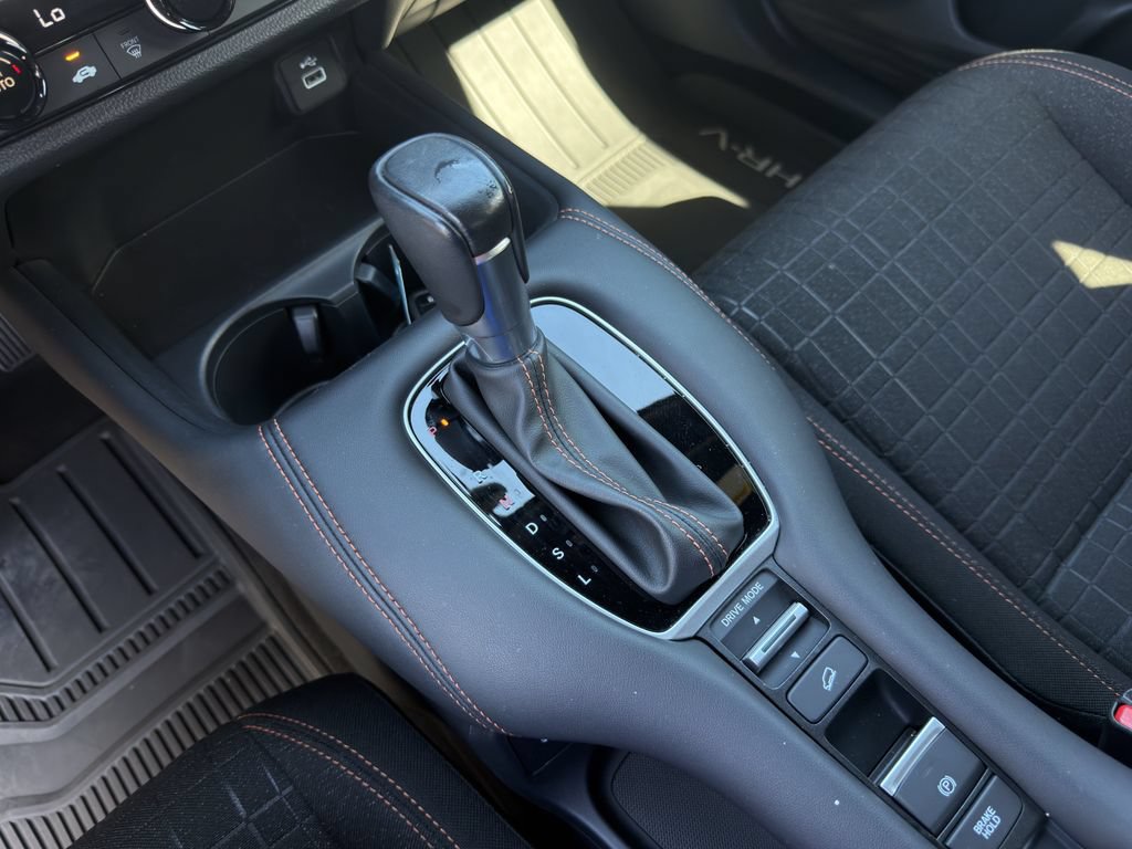 Used 2024 Honda HR-V Sport image 32