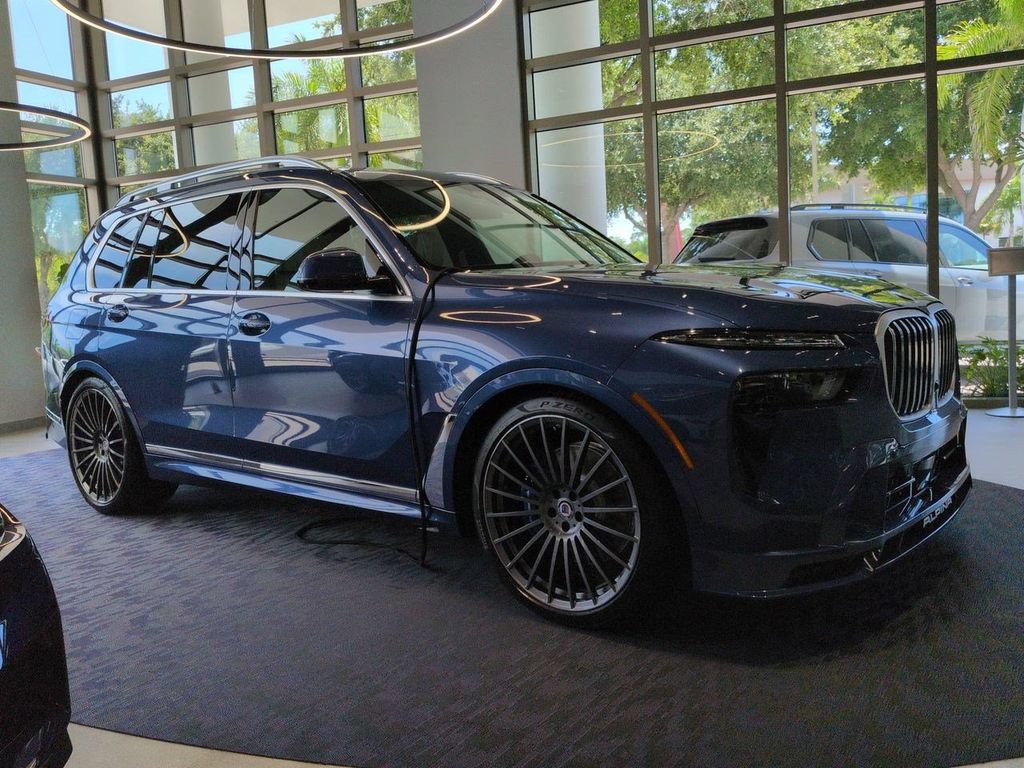 New 2026 BMW ALPINA XB7 AWD/4WD image 2