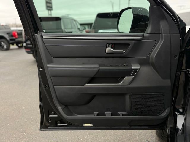 Used 2025 Toyota Tundra Platinum AWD/4WD image 21