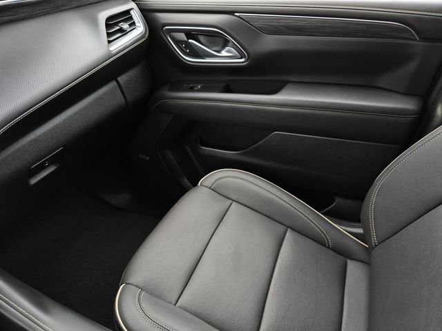 Used 2022 GMC Yukon SLT w/ SLT Premium Package image 28