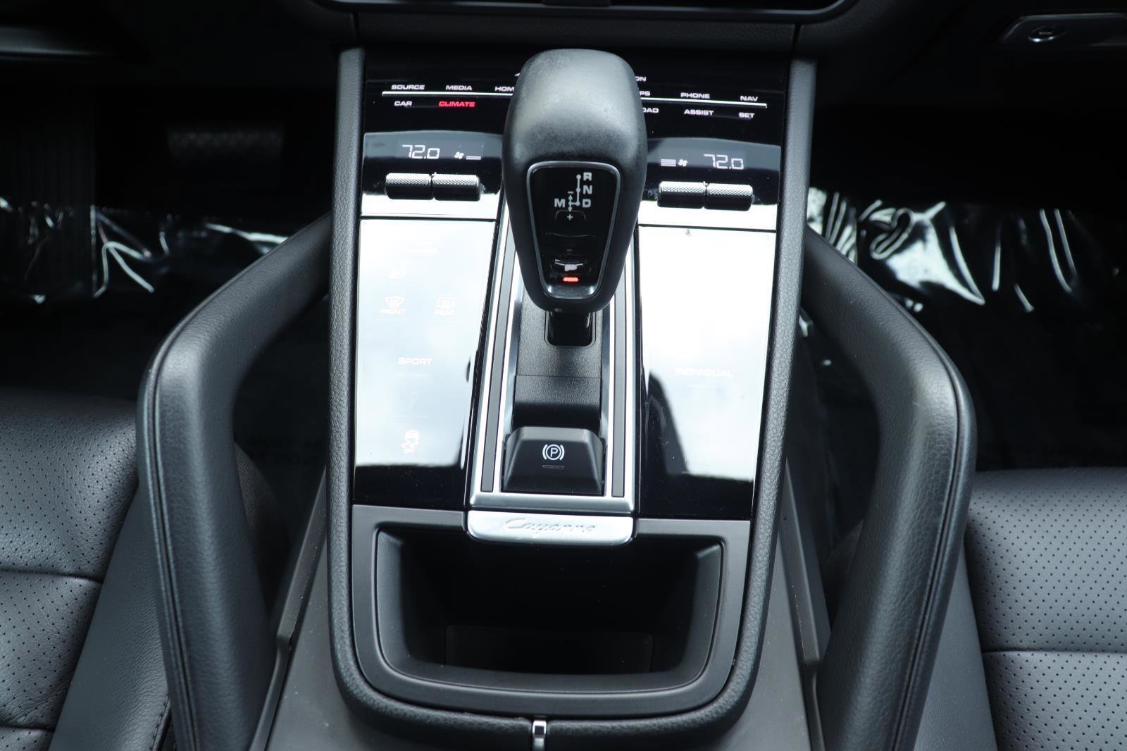 Used 2021 Porsche Cayenne image 33