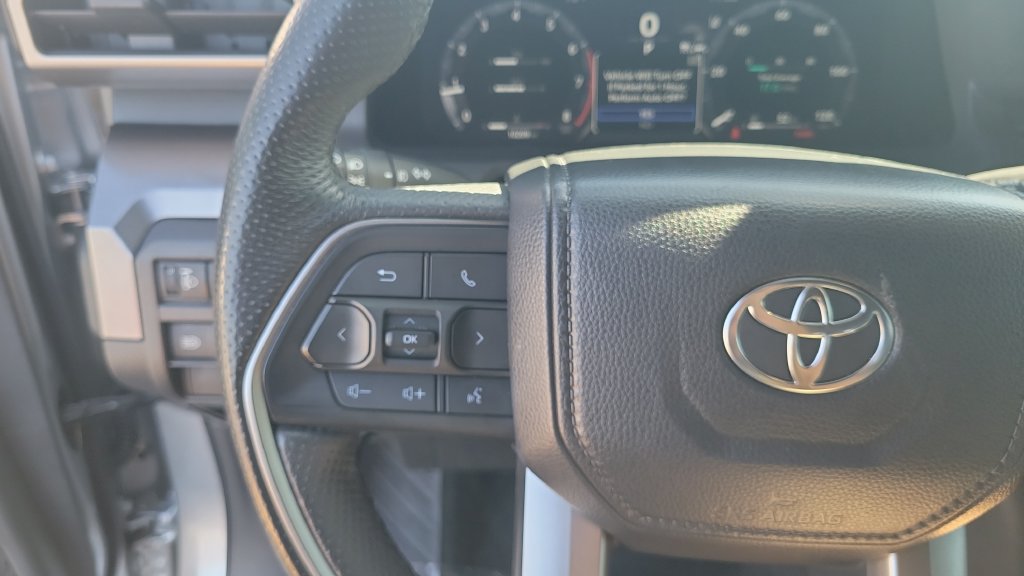 Used 2025 Toyota Tacoma TRD Sport RWD image 18