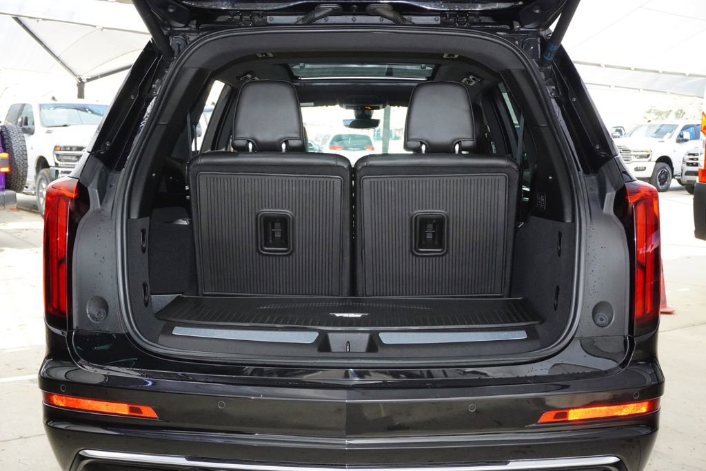 Used 2021 Cadillac XT6 Premium Luxury image 33