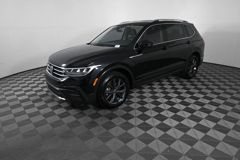 Used 2023 Volkswagen Tiguan SE