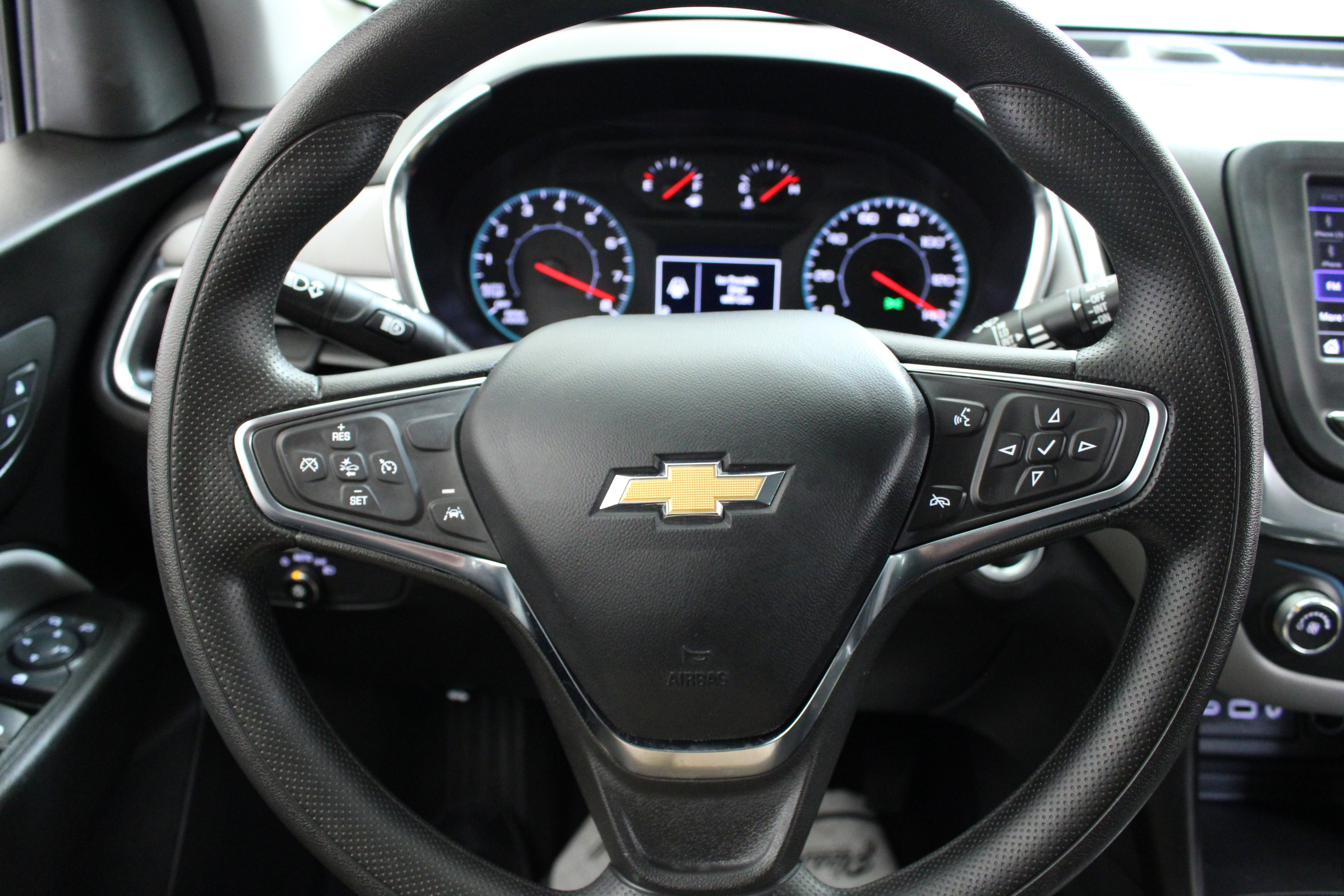 Used 2024 Chevrolet Equinox LS AWD/4WD image 13