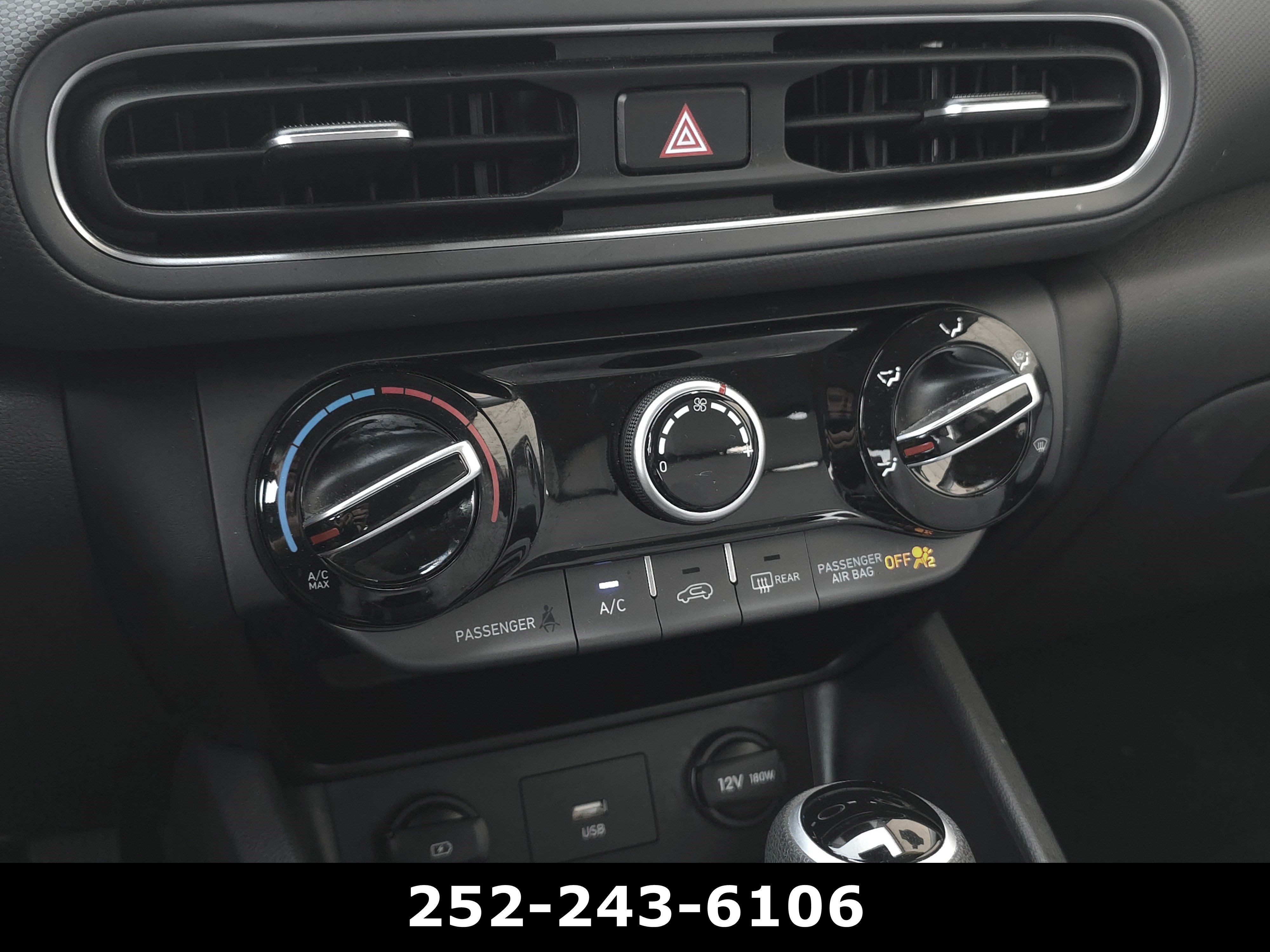 Used 2023 Hyundai Kona SEL AWD/4WD image 16