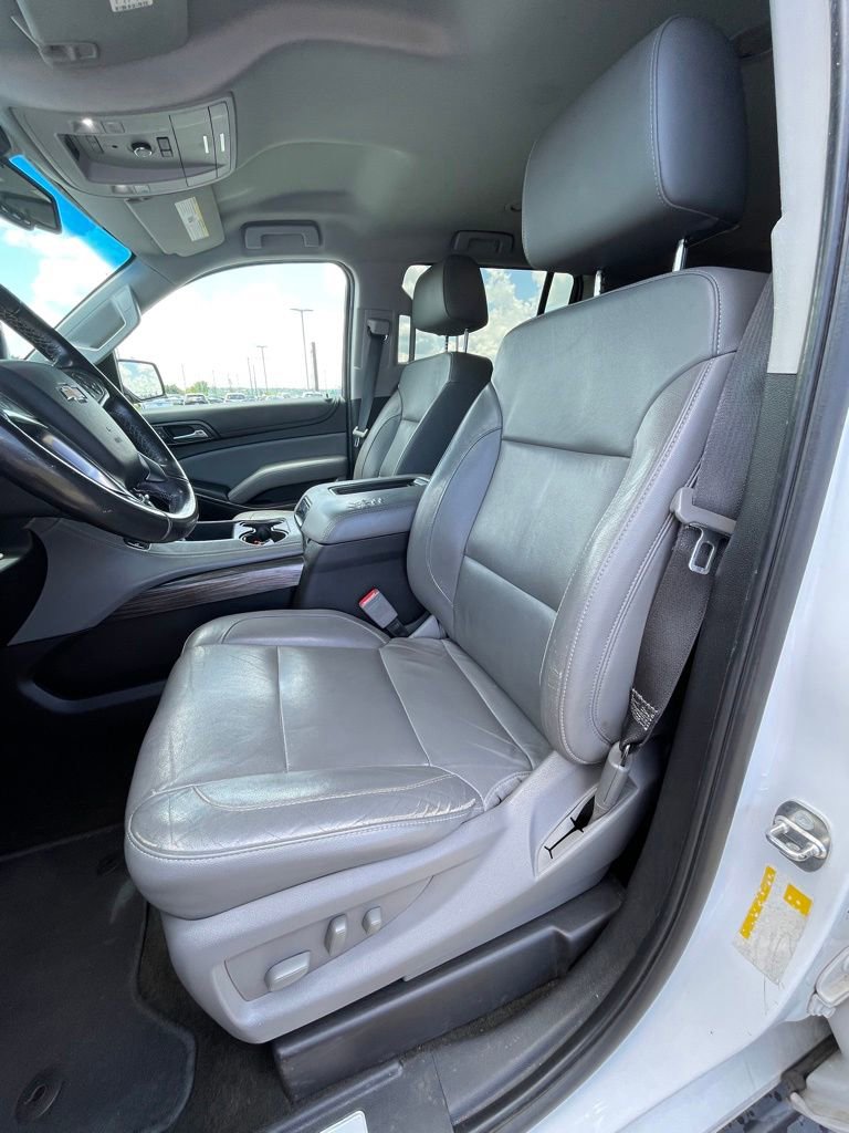 Used 2018 Chevrolet Suburban LT RWD image 21
