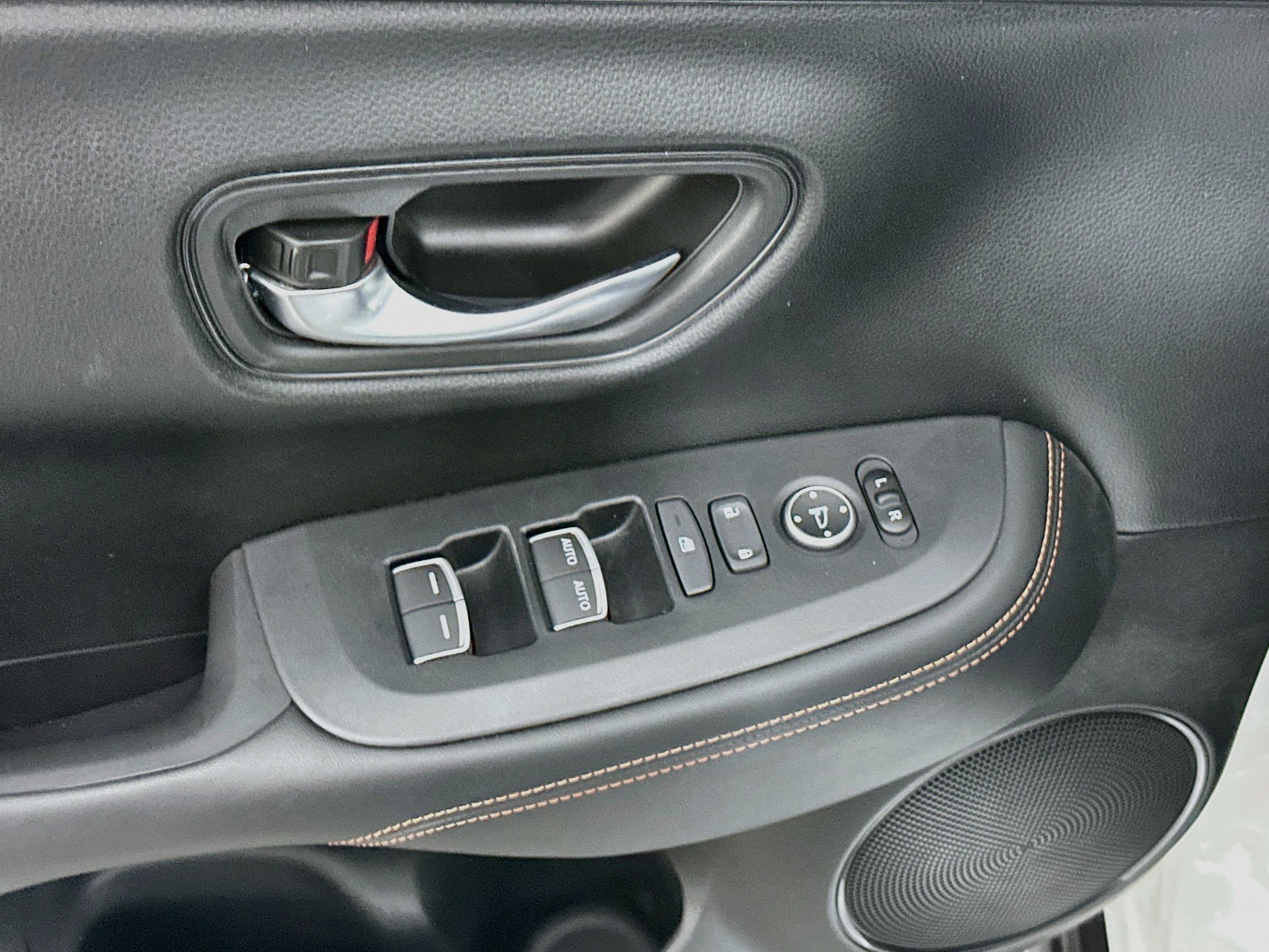 Used 2024 Honda HR-V Sport image 15