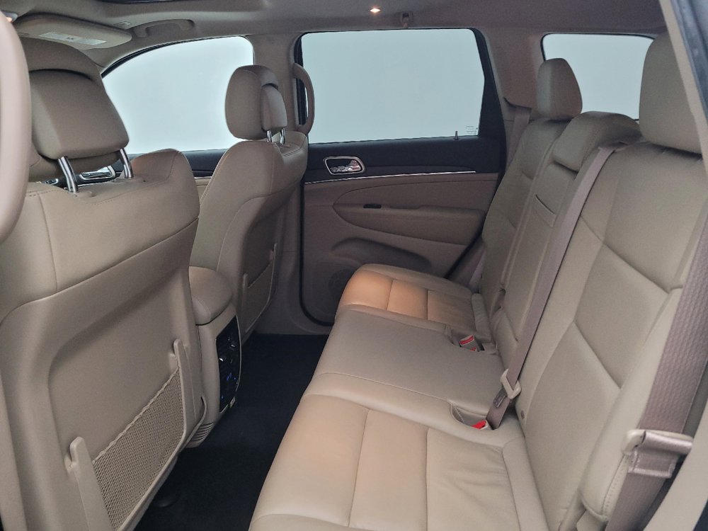 Used 2017 Jeep Grand Cherokee Limited AWD/4WD image 18