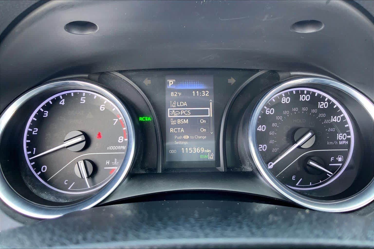 Used 2019 Toyota Camry SE w/ Convenience Package FWD image 25