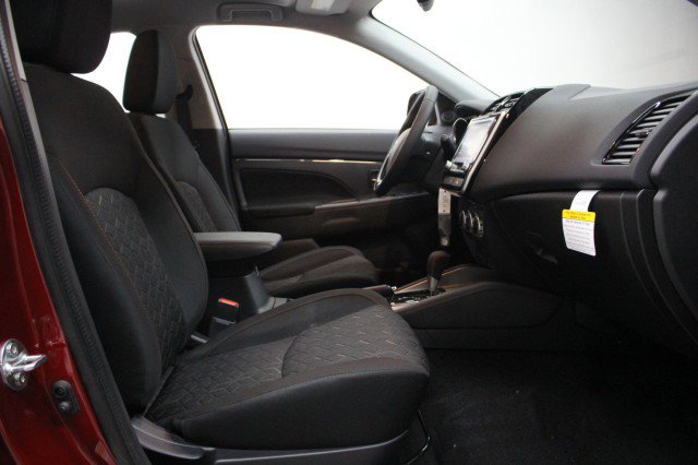 New 2026 Mitsubishi Outlander Sport LE image 18