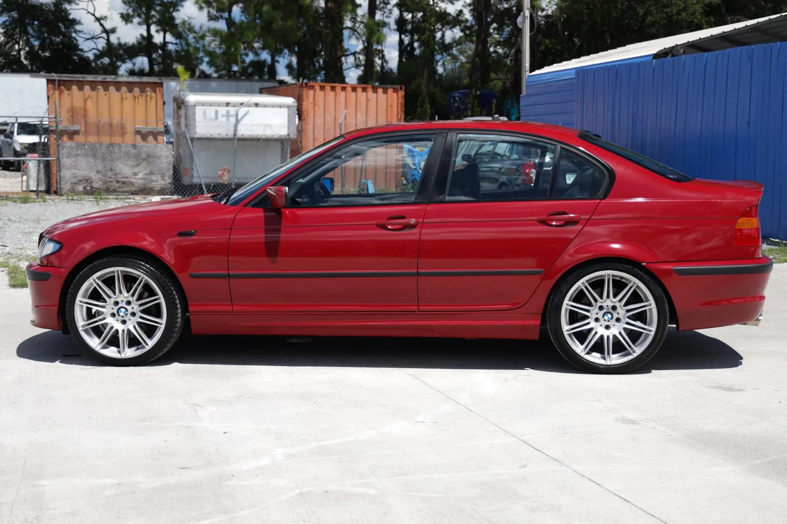 Used 2004 BMW 330i Sedan RWD image 3