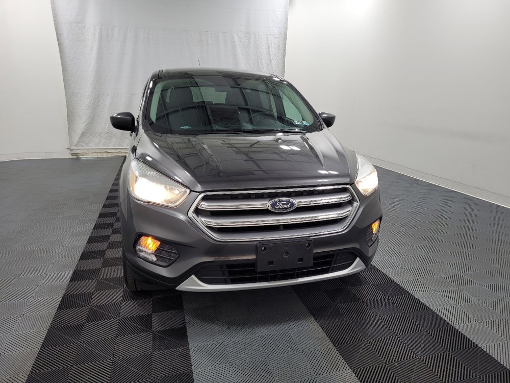 Used 2017 Ford Escape SE w/ SE Cold Weather Package AWD/4WD image 14
