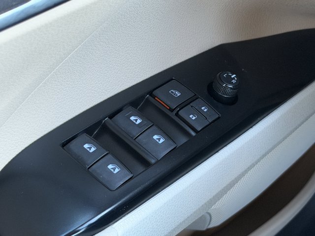 Certified 2019 Toyota Camry LE FWD image 32