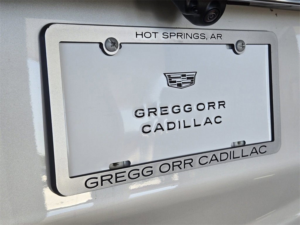 New 2025 Cadillac XT6 Luxury image 8