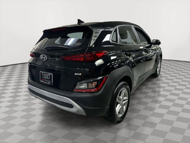 Used 2023 Hyundai Kona SE w/ Cargo Package AWD/4WD image 3