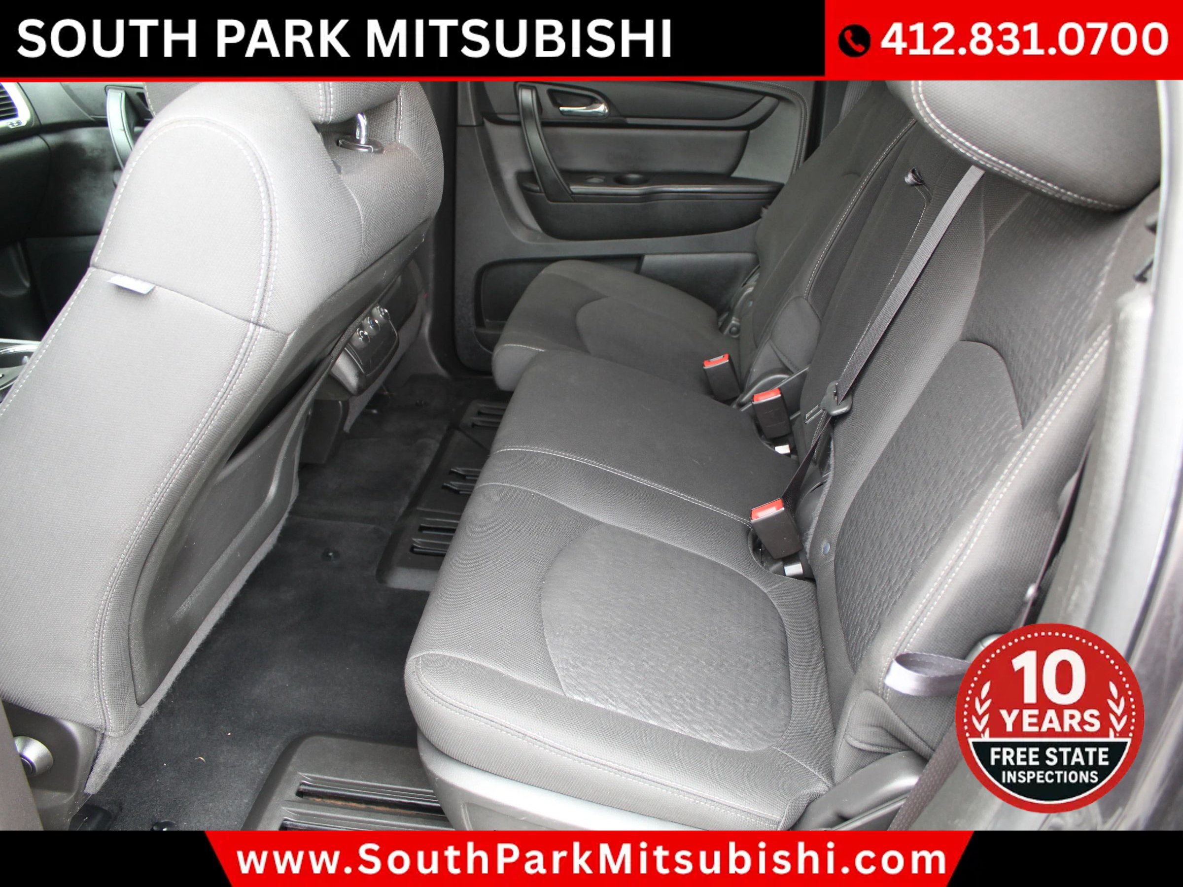 Used 2015 GMC Acadia SLE FWD image 17