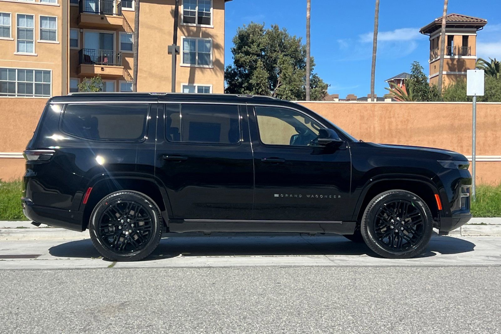 New 2026 Jeep Grand Wagoneer Limited image 3