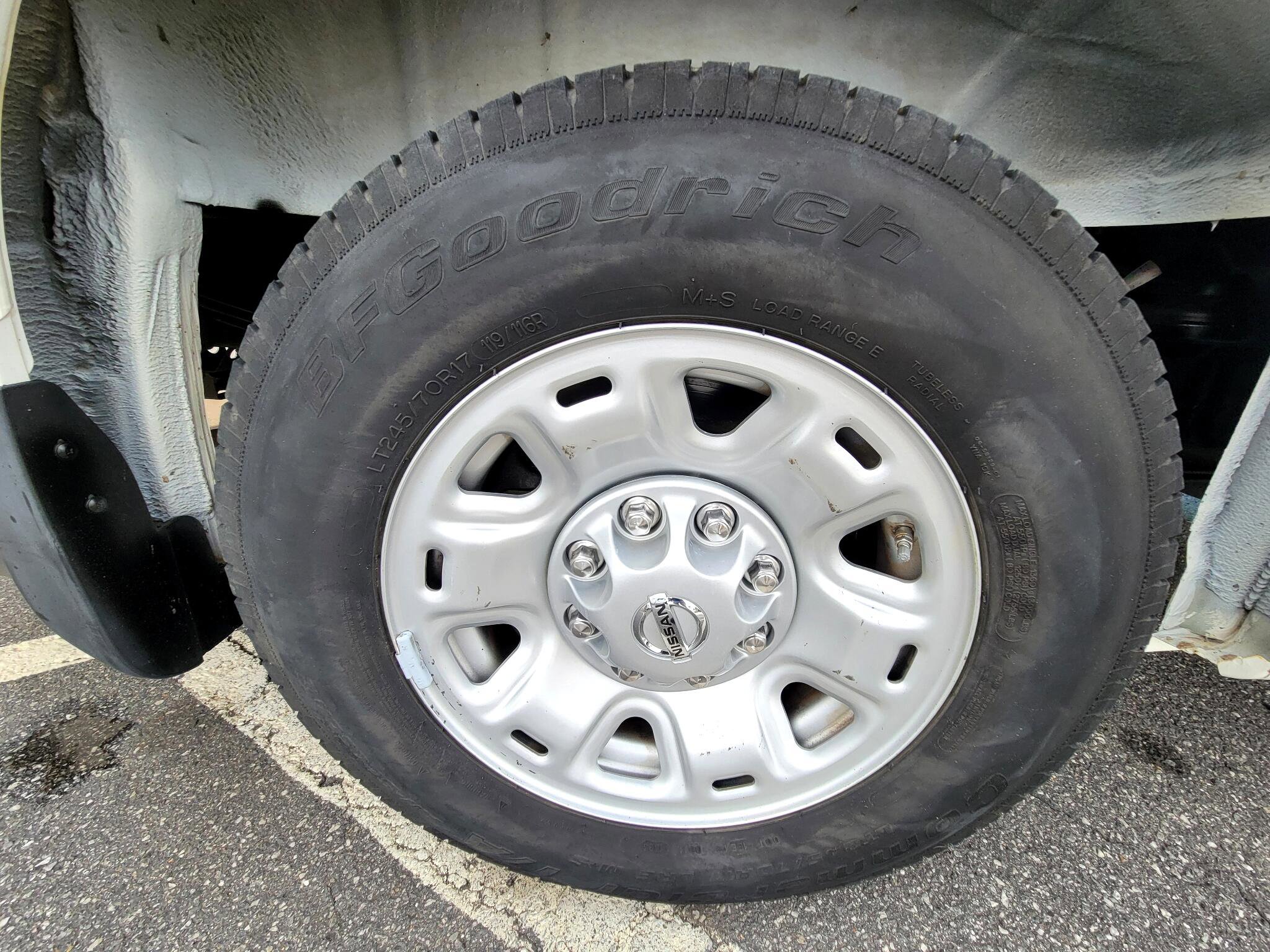 Used 2020 Nissan NV 2500 SV image 41