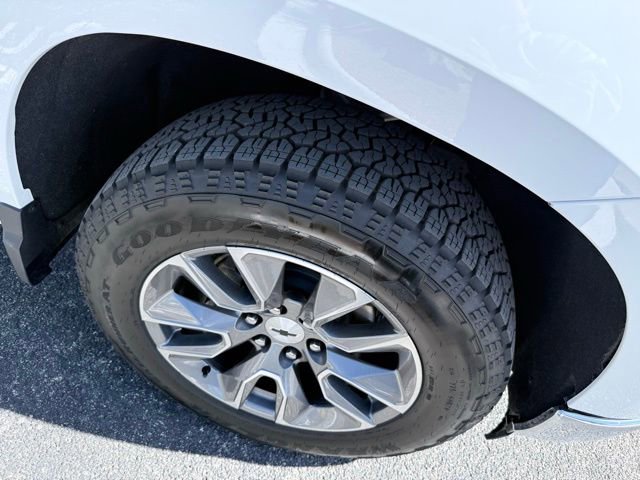 Used 2026 Chevrolet Silverado 1500 LT image 5