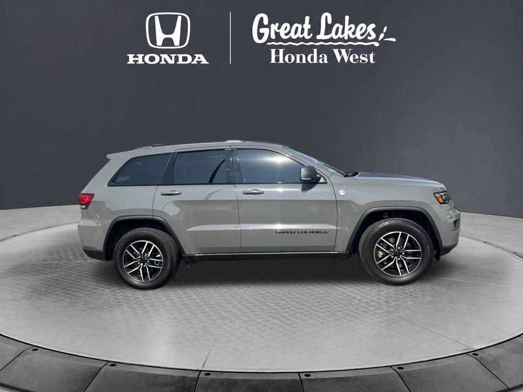 Used 2021 Jeep Grand Cherokee Trailhawk w/ Trailhawk Luxury Group AWD/4WD image 9