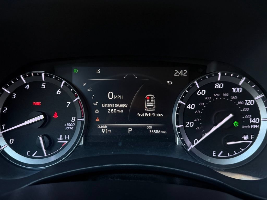 Used 2022 Toyota Highlander Platinum FWD image 9