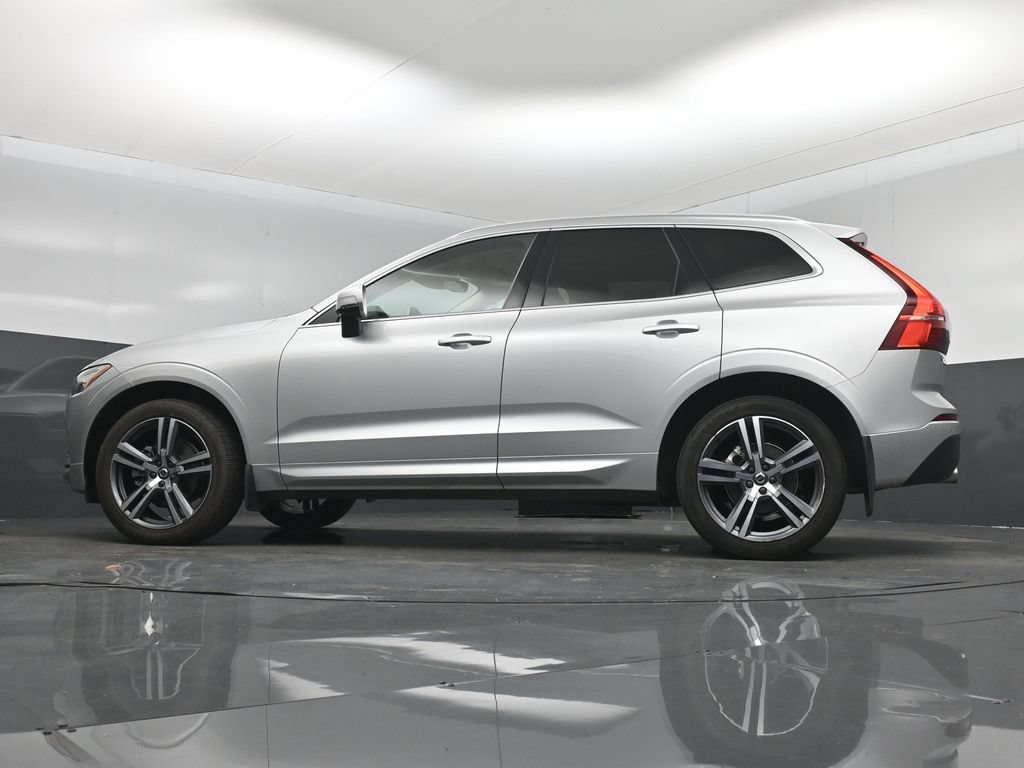Used 2021 Volvo XC60 T5 Momentum w/ Advanced Package AWD/4WD image 15