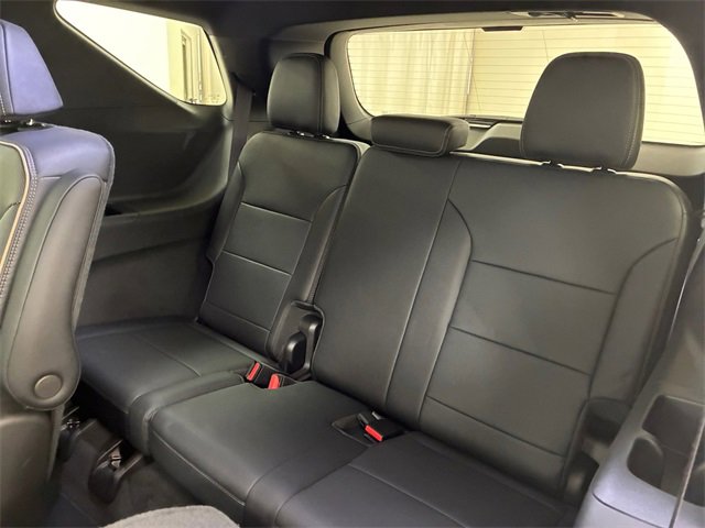 Used 2025 Chevrolet Traverse High Country image 18