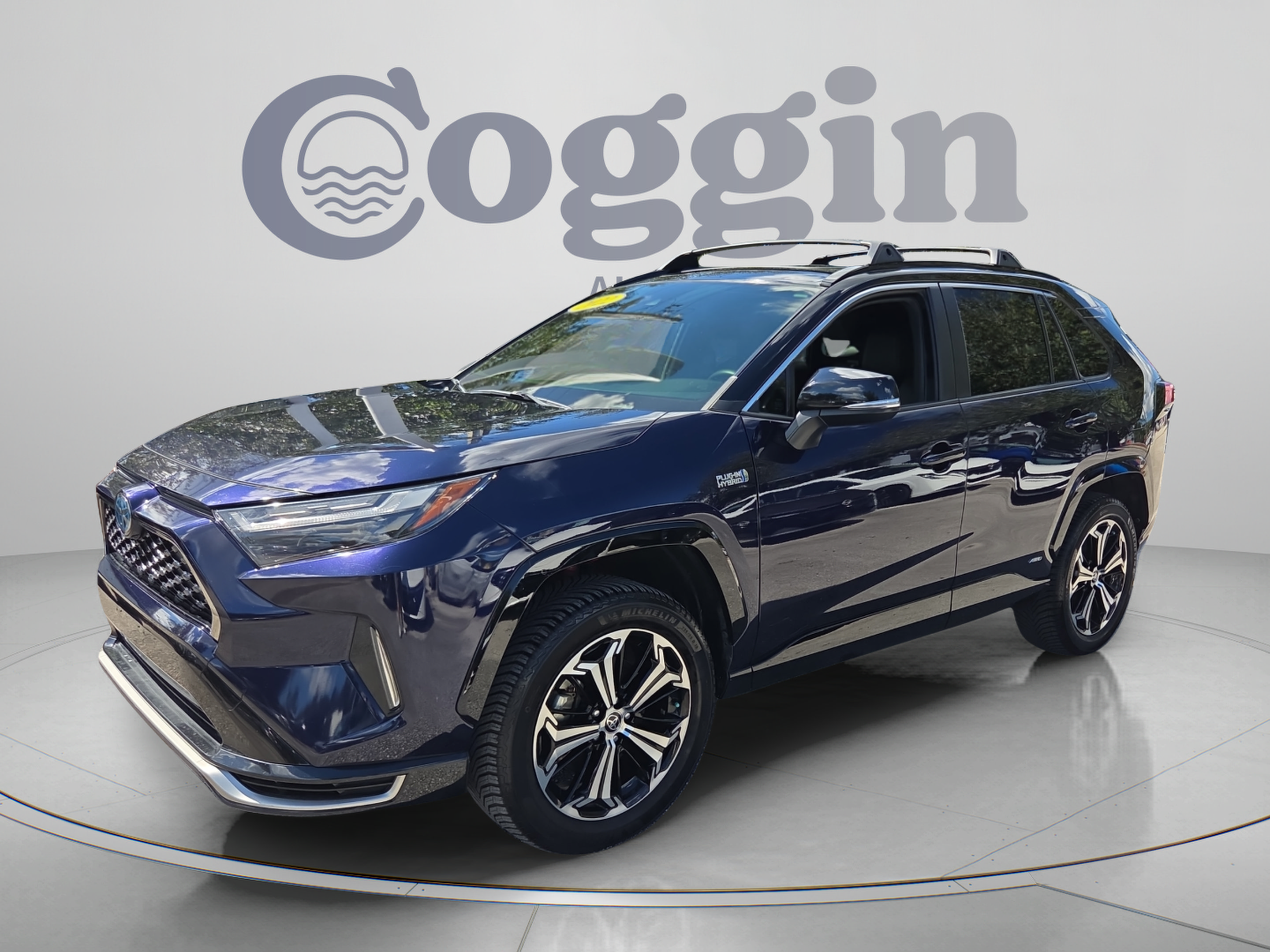 Used 2022 Toyota RAV4 XSE w/ Weather Package AWD/4WD image 1