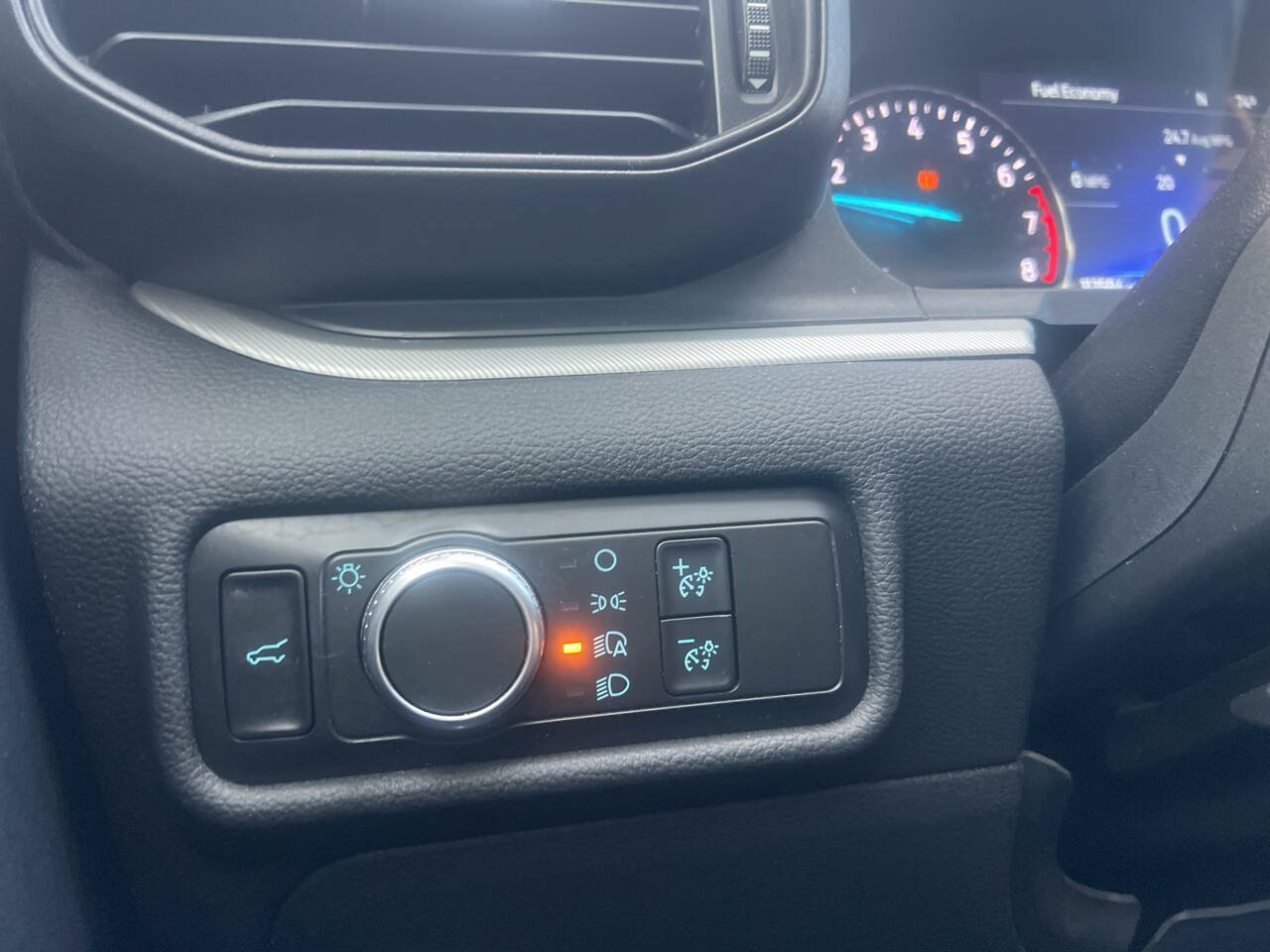 Used 2020 Ford Explorer XLT RWD image 21