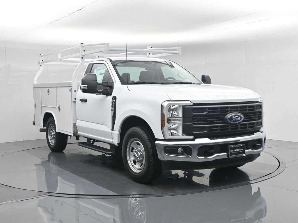 New 2026 Ford F350 XL w/ XL Chrome Package image 64