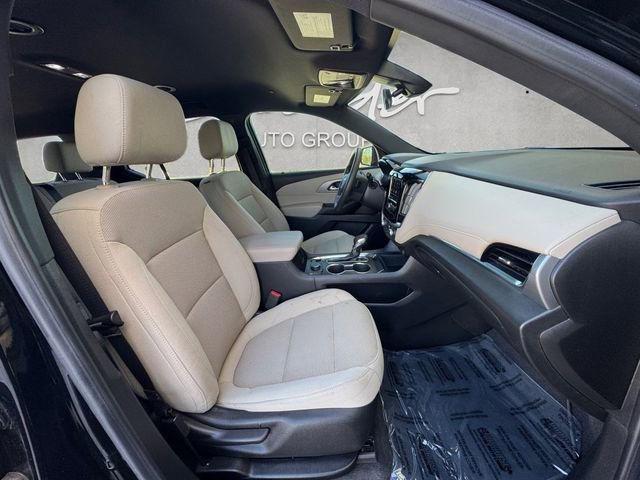 Used 2023 Chevrolet Traverse LS w/ Safety Package image 24