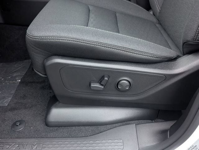 New 2026 RAM 1500 Big Horn AWD/4WD image 10