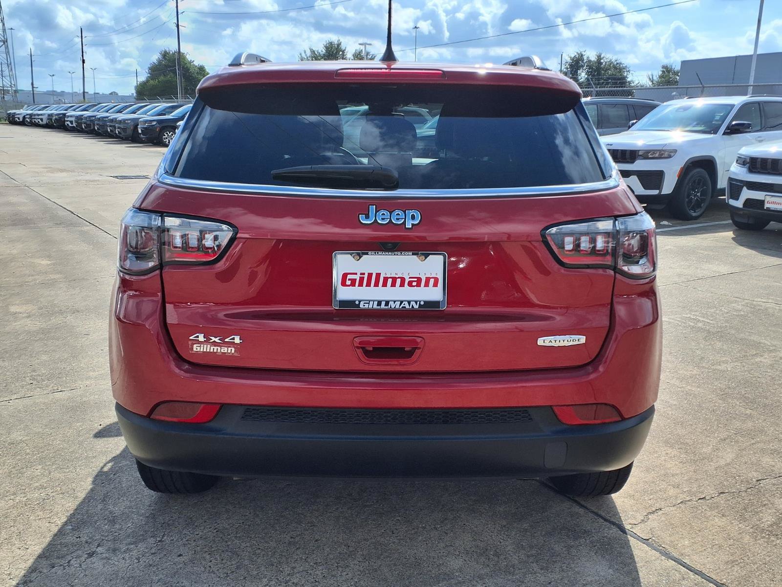 Used 2024 Jeep Compass Latitude AWD/4WD image 7