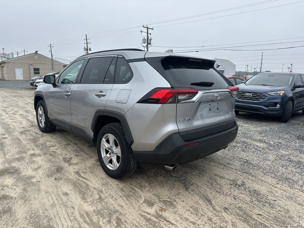 Used 2021 Toyota RAV4 XLE w/ Convenience Package image 3