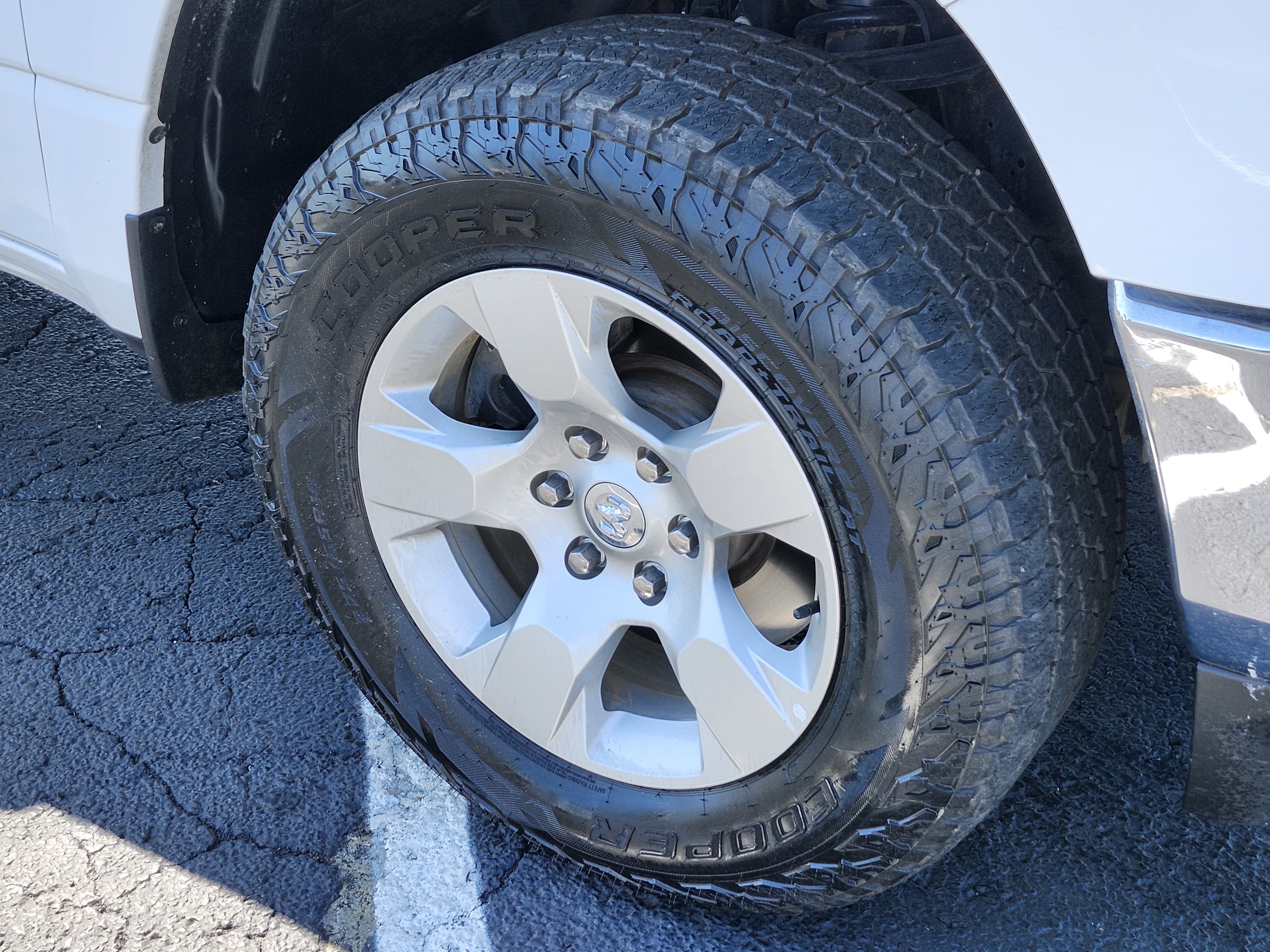 Used 2023 RAM 1500 Big Horn image 37