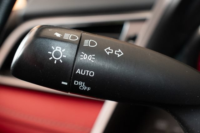 Used 2019 Toyota Camry XSE FWD image 25