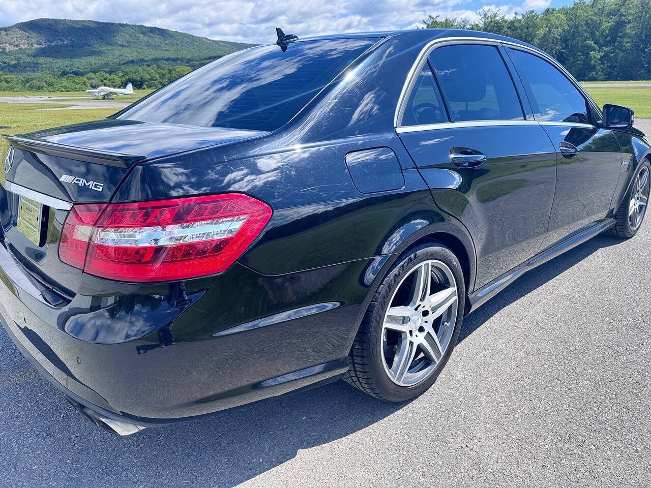 Used 2010 Mercedes-Benz E 63 AMG Sedan image 15